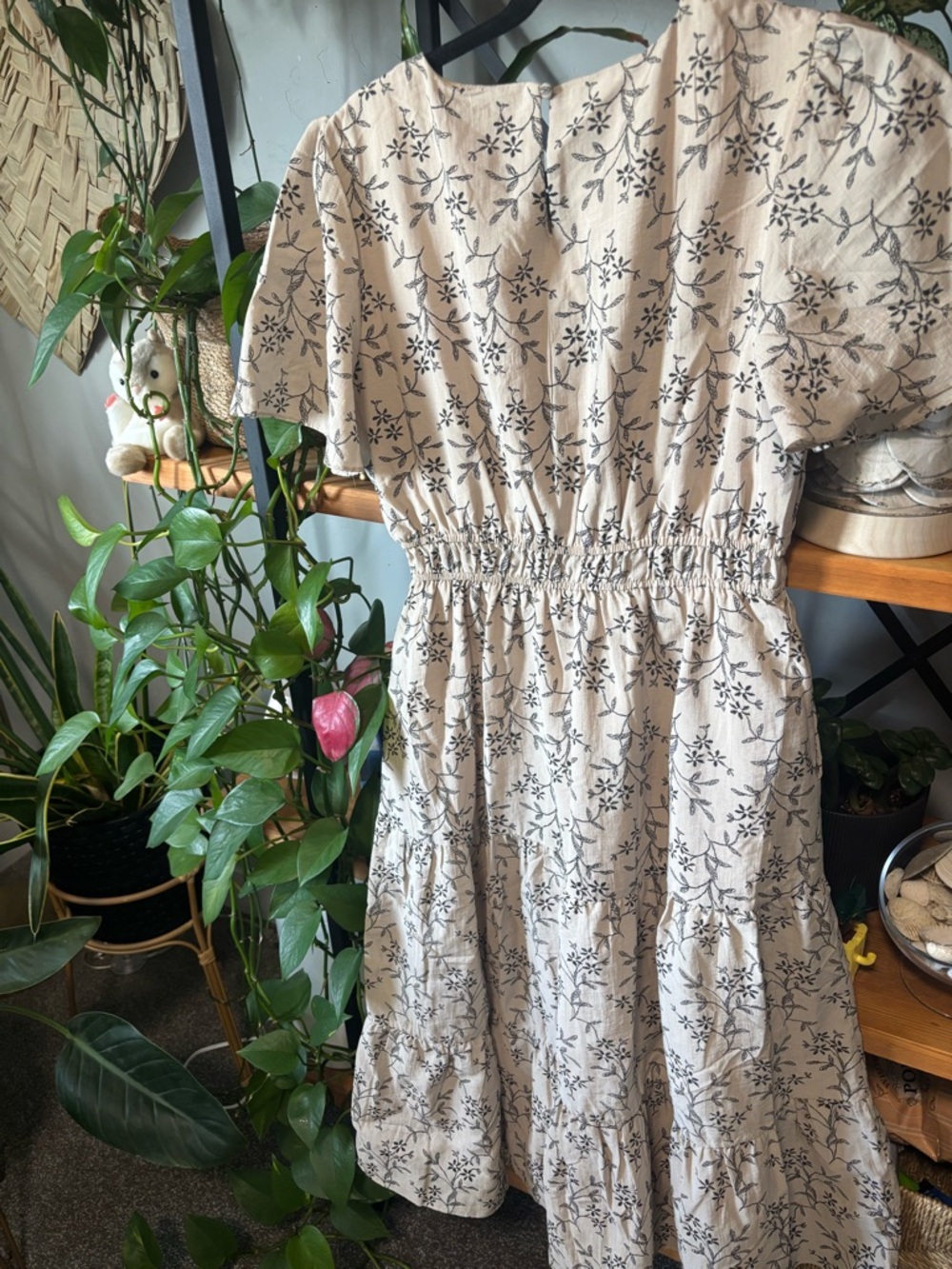 Hayden Botanical Print Cinch Waist Tiered Dress | Medium - Picture 9 of 9
